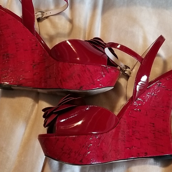 L.K.Bennett red edges floral shoe size 8-8 1/2 - Picture 8 of 11